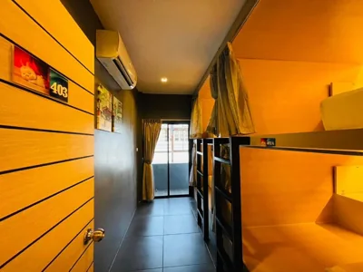 Bed in 4-Bed Dormitory Room — Rabbitel Phuket