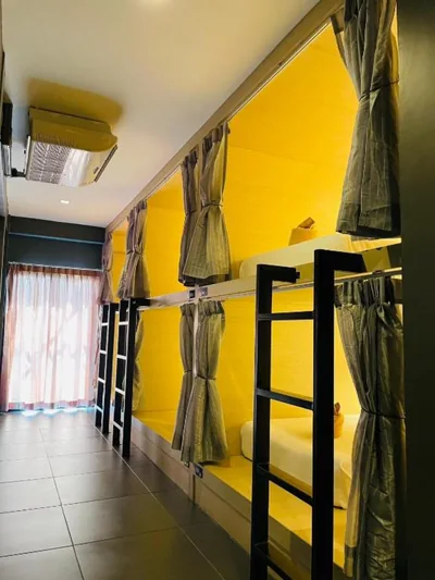 Bed in 6-Bed Dormitory Room — Rabbitel Phuket